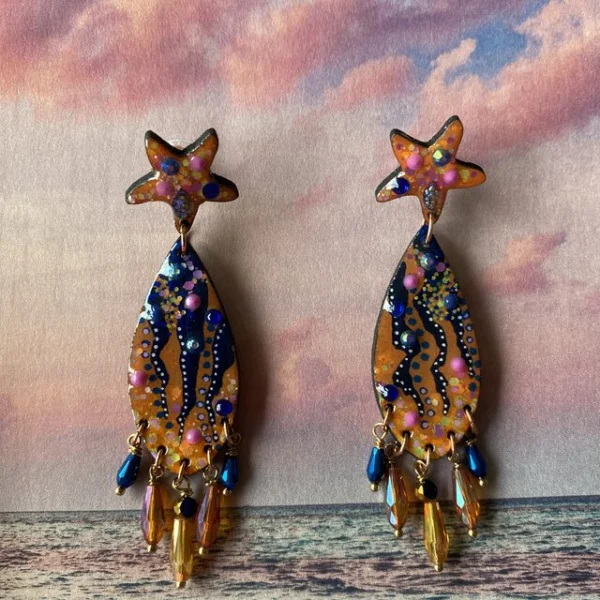 Boucles d'oreilles uniques n°095 en bois recyclé peintes à la main, Orange, Bleu