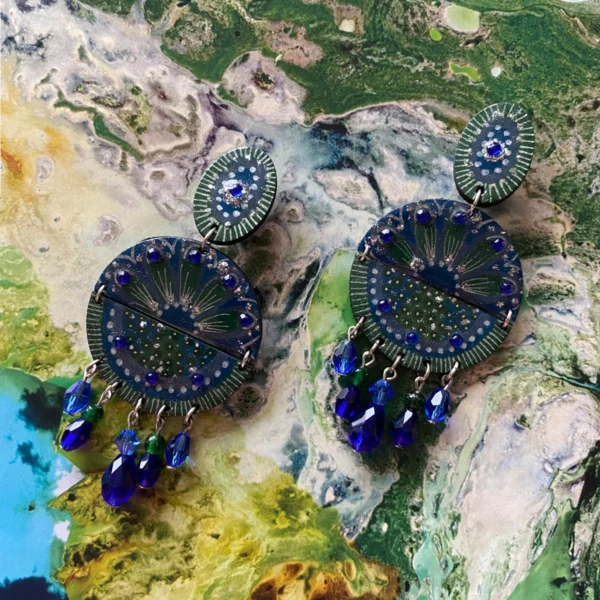 Boucles d'oreilles uniques n°148 en bois recyclé peintes à la main, Vert, Bleu