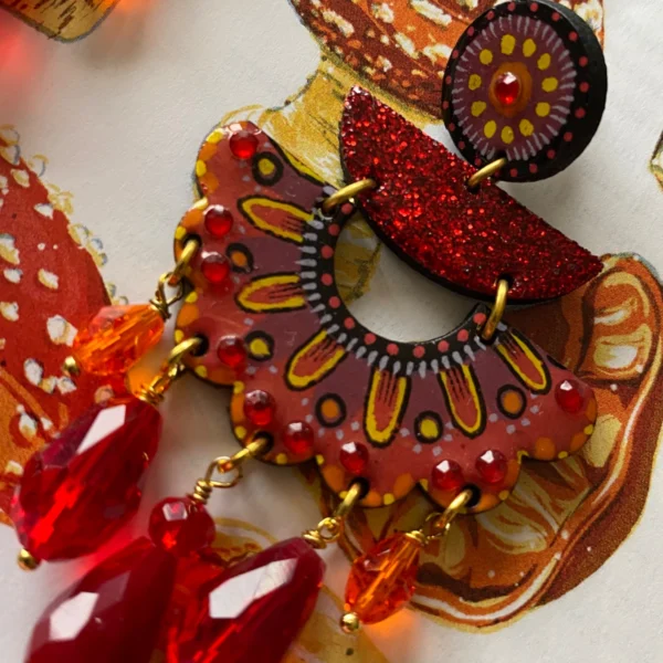 Boucles d'oreilles uniques n°146 en bois recyclé peintes à la main, Rouge, Orange